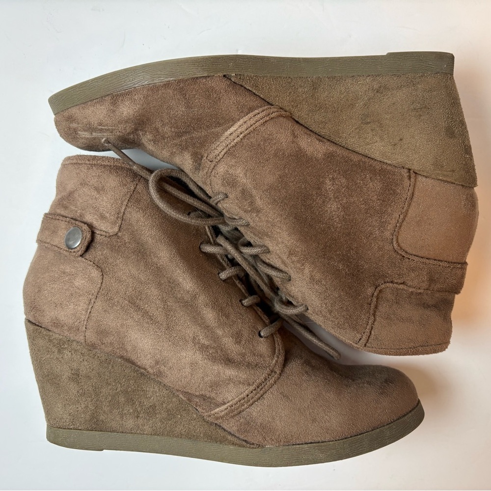 Madden Girl Brown Faux Suede Lace-up Ankle Booties Boots 7M